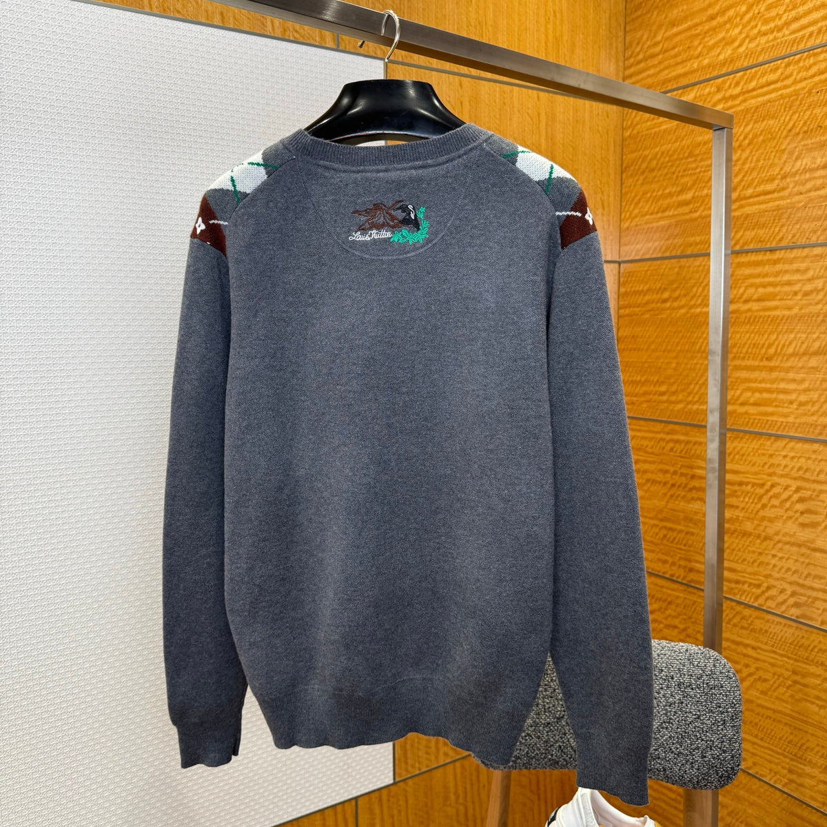 LOU JUMPER