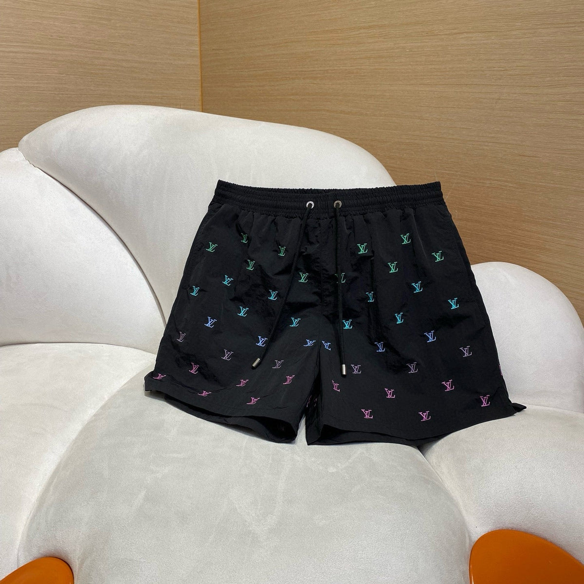 LOU SHORTS