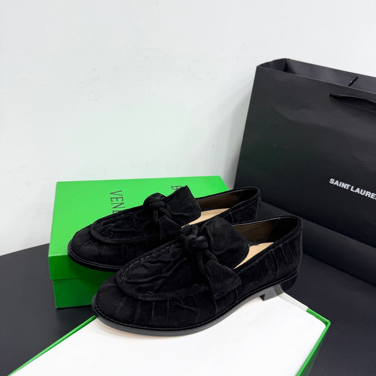 BOTT V LOAFERS