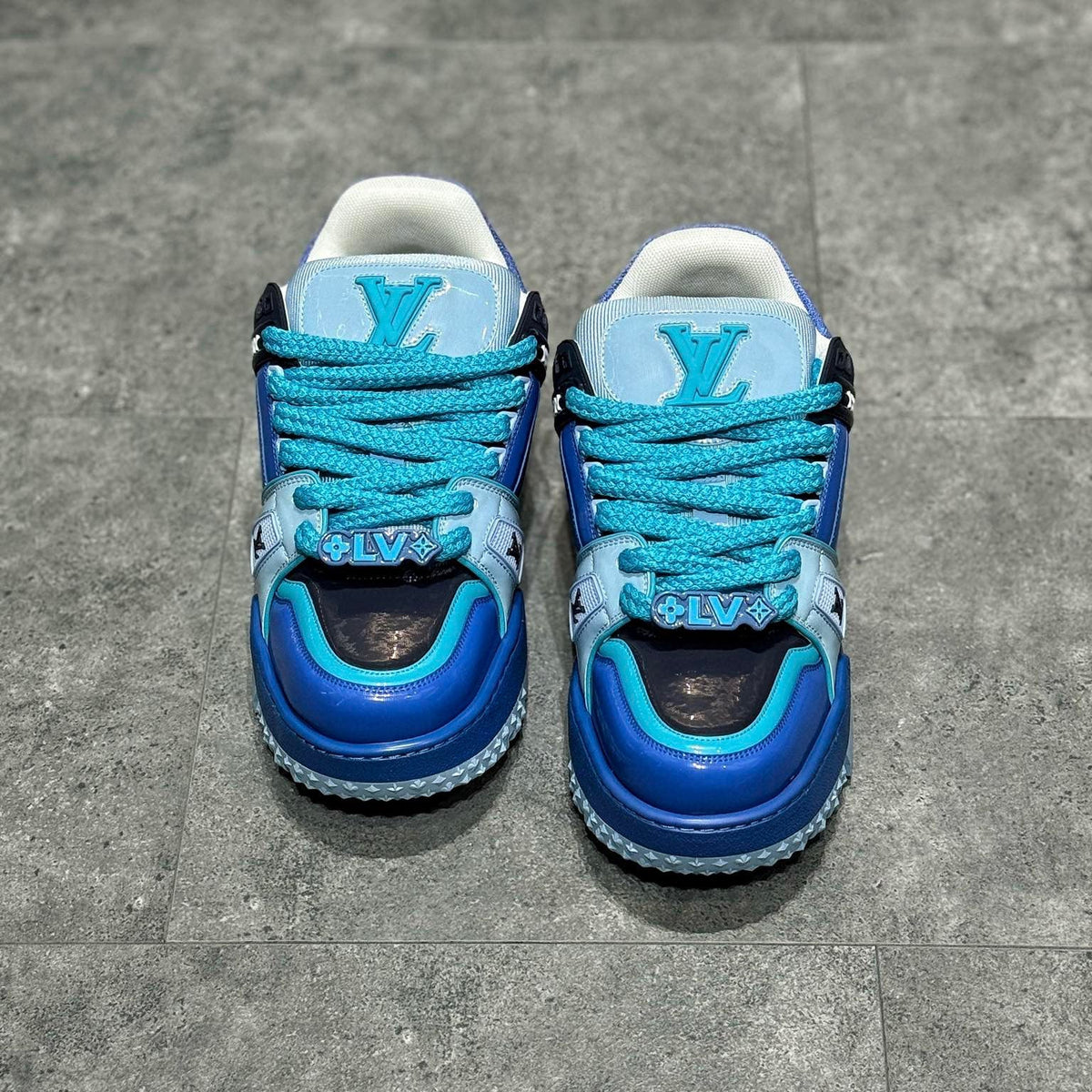 LOU TRAINERS