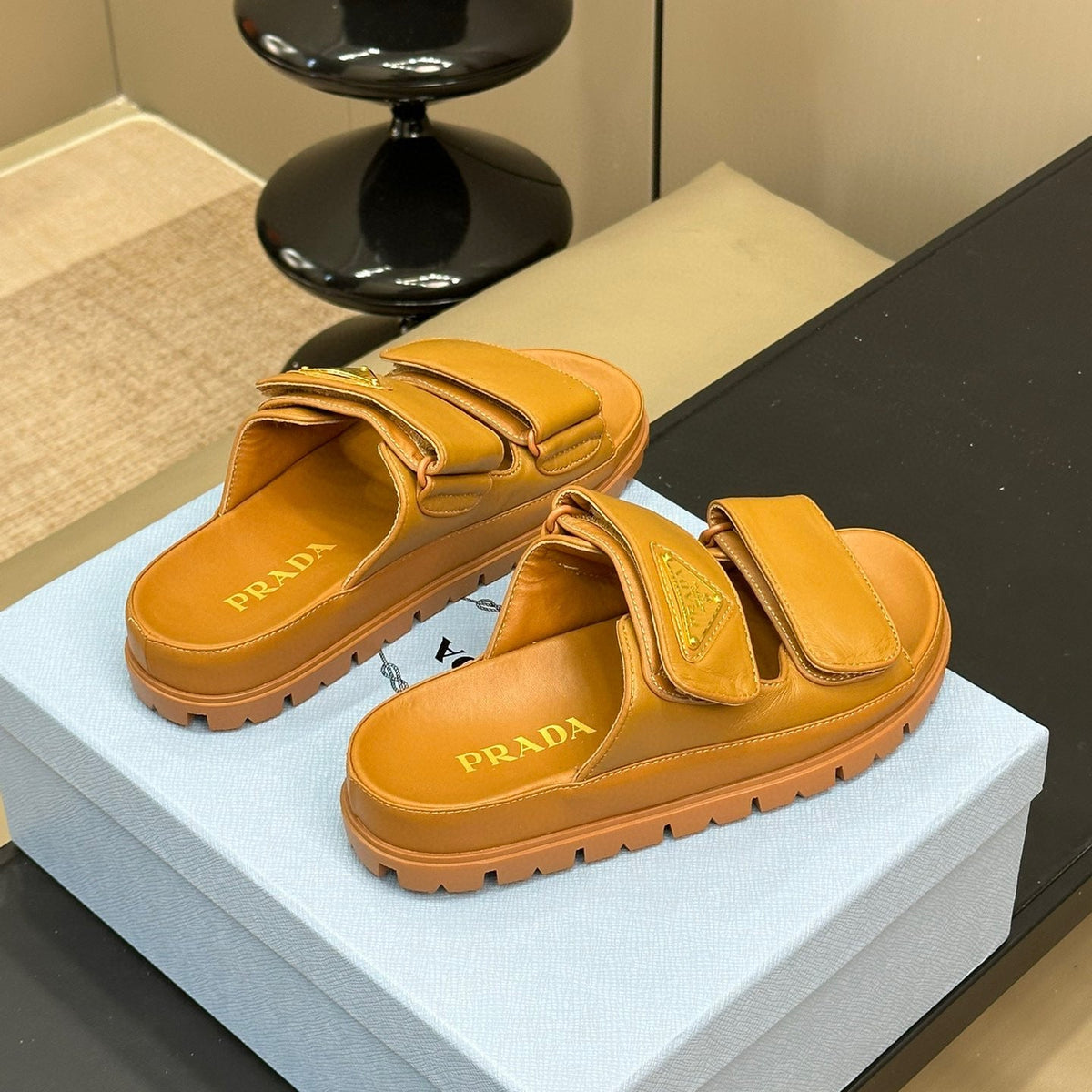 PD NAPPA LEATHER SLIDES