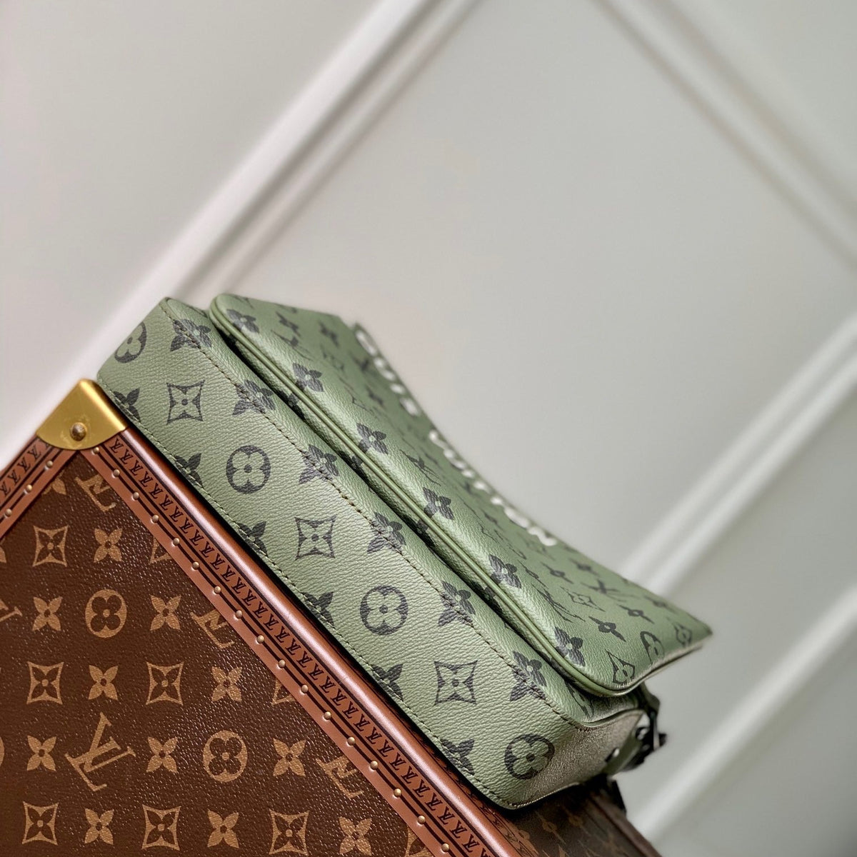 LOU TRIO MESSENGER BAG