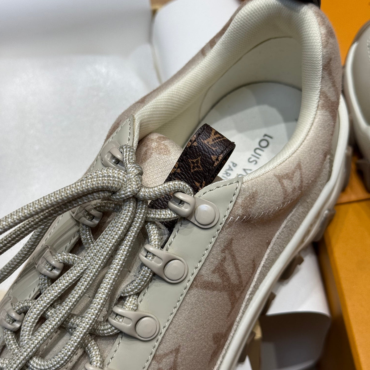 LOU RUSH XPLORER SNEAKERS