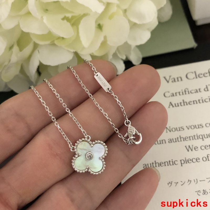 Van Cleef & Arples Jewelry