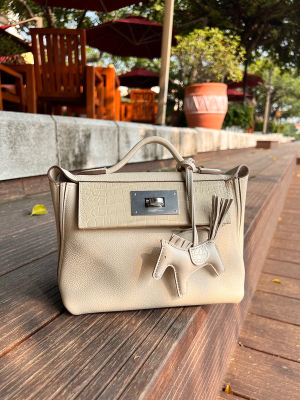 PHA - HMS Bags - 1757