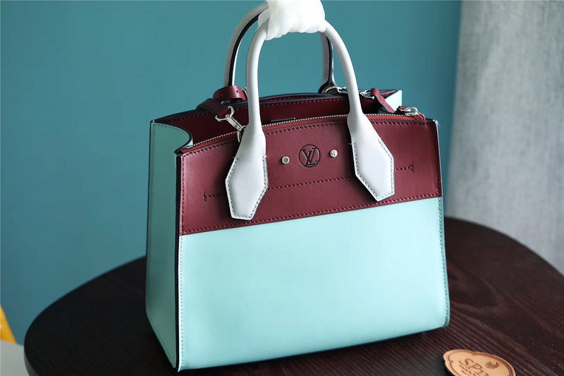 I W Fashion Lu-Vi bags - 8033
