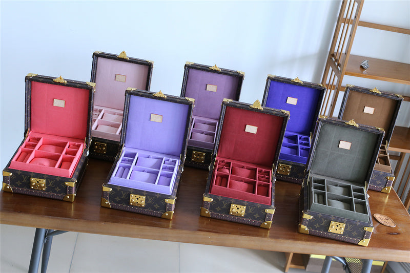I W Fashion Lu-Vi bags - 9553