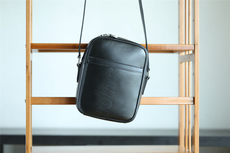 I W Fashion Lu-Vi bags - 10385