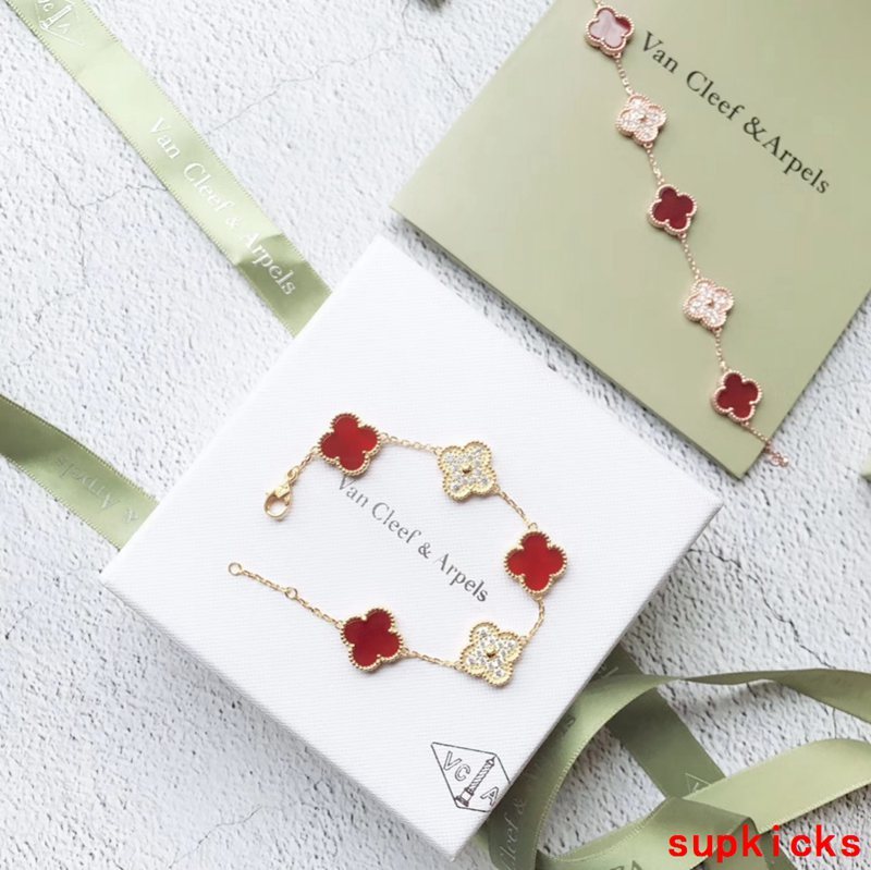 Van Cleef & Arples Jewelry