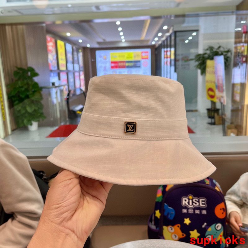Louis Vuitton Luxury Cap