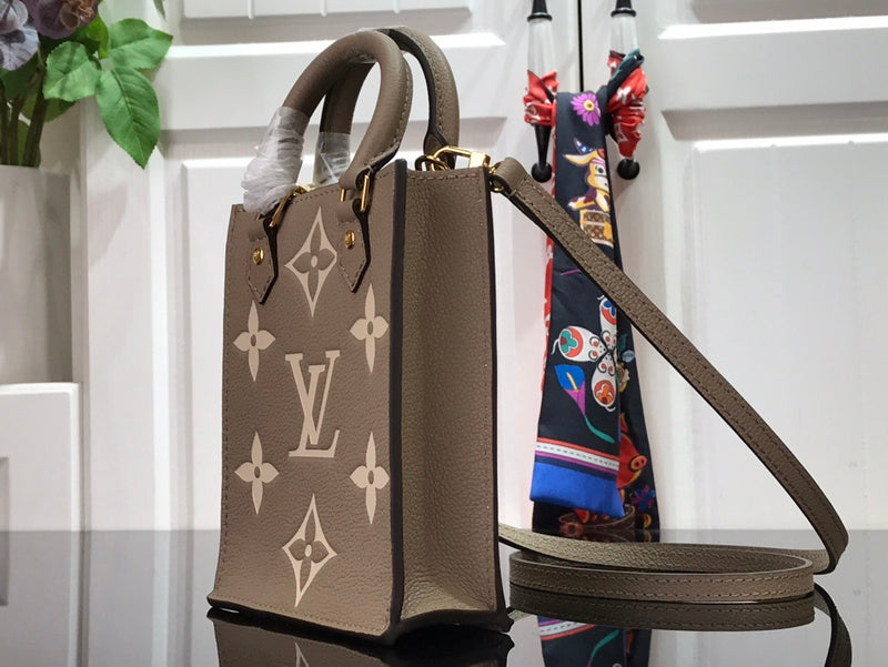 I W Fashion Lu-Vi bags - 17617