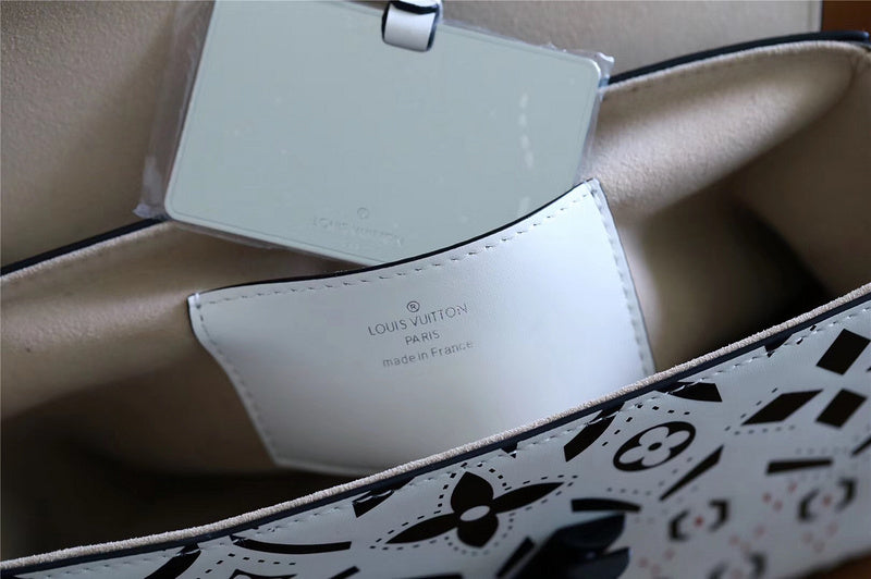 I W Fashion Lu-Vi bags - 8537