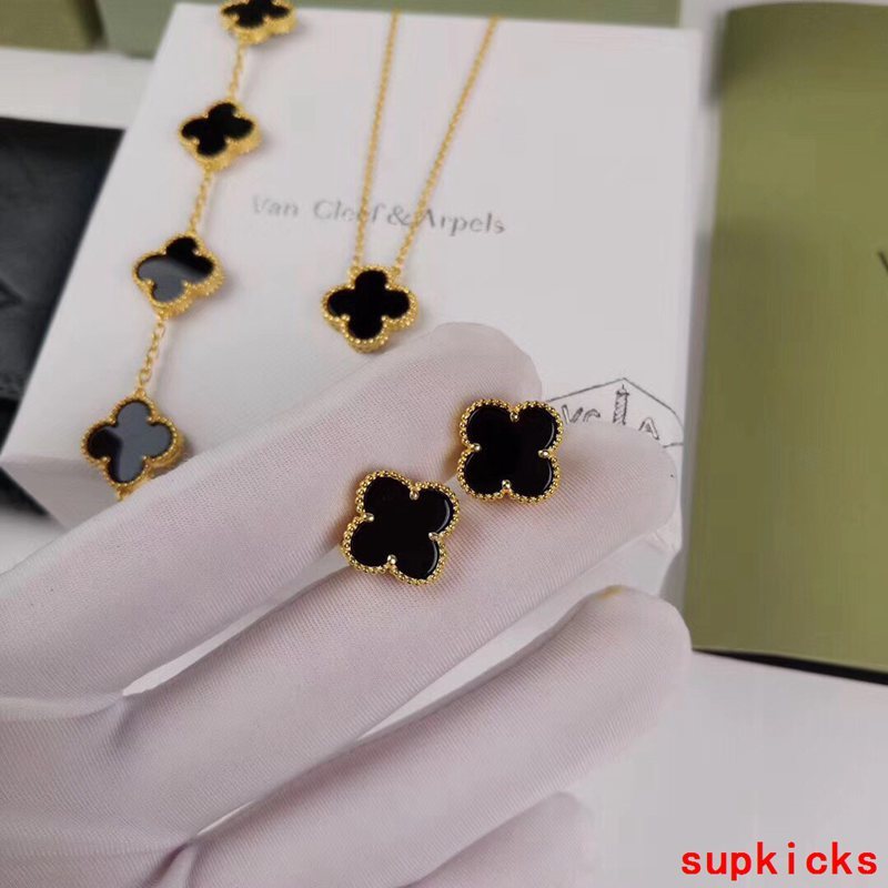 Van Cleef & Arples Jewelry