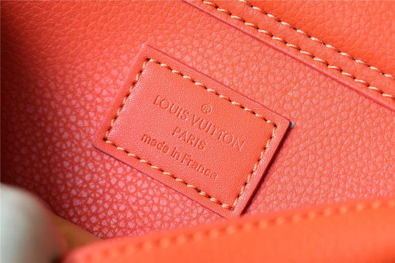 I W Fashion Lu-Vi bags - 9981