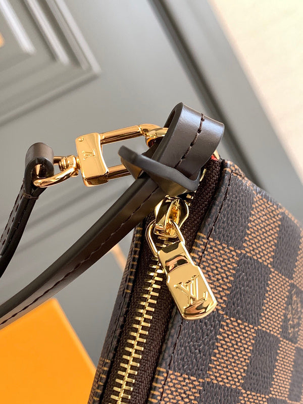 I W Fashion Lu-Vi bags - 17062