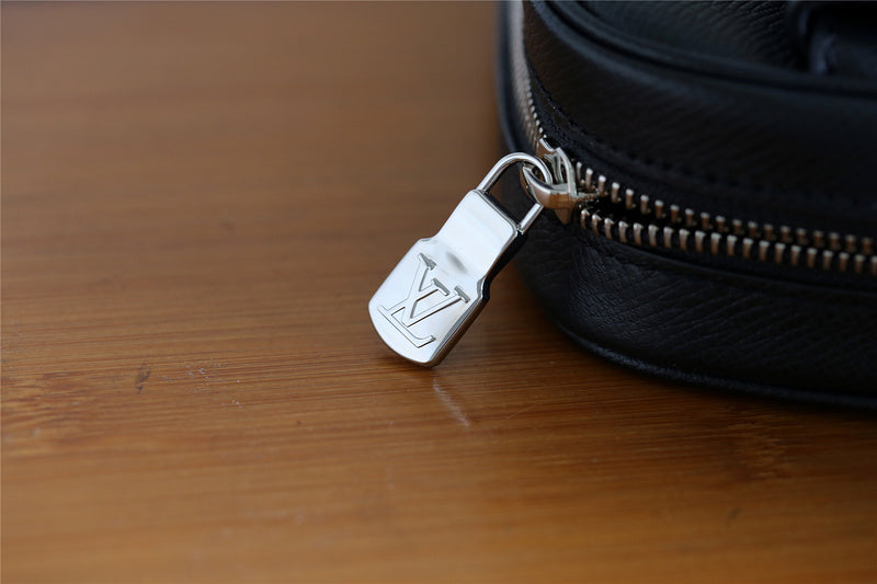 I W Fashion Lu-Vi bags - 10483