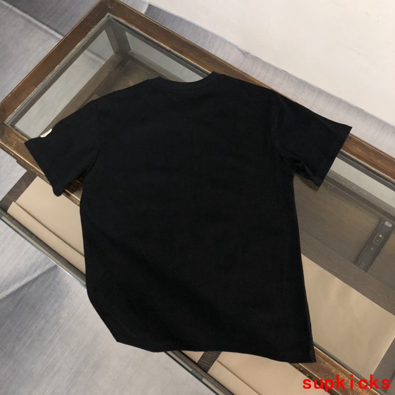 Moncler Luxury Cloth