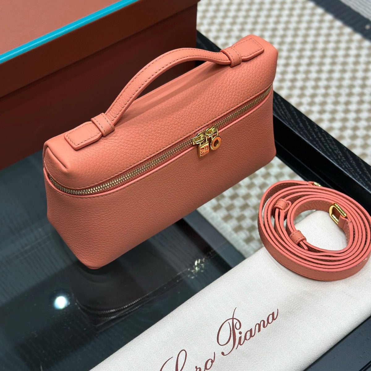 LORO P EXTRA POCKET L19 BAG