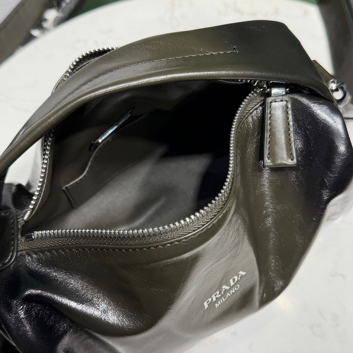 PD ANTIQUED SHOULDER BAG