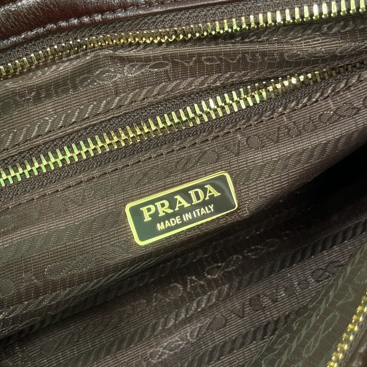 PD MEDIUM LEATHER HANDBAG