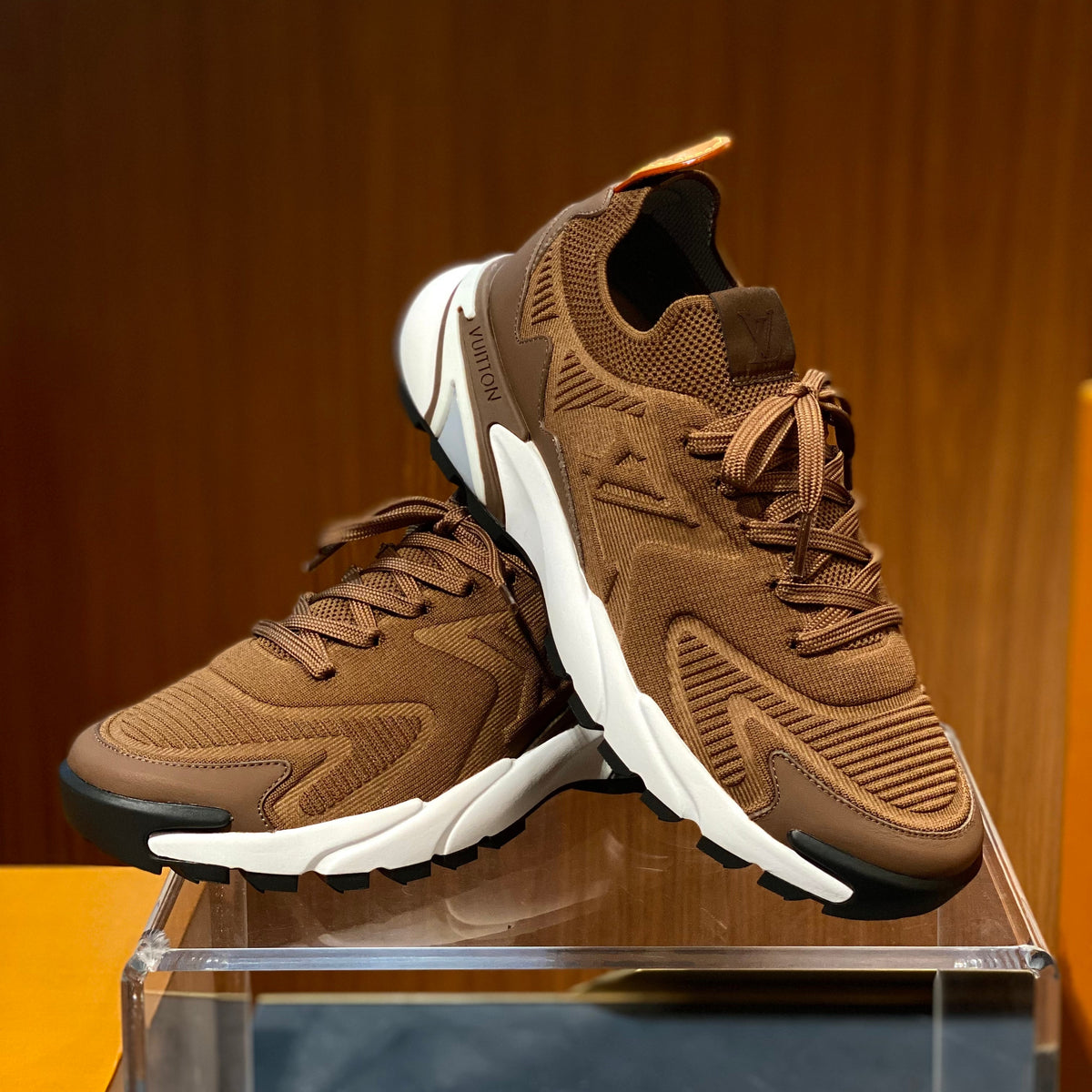 LOU RUNNER TATIC TRAINERS