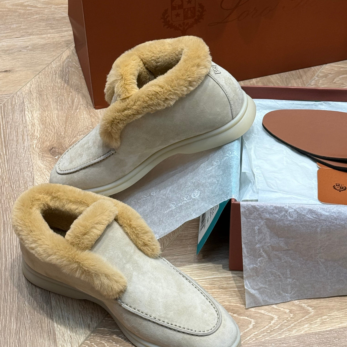 LORO P OPEN WALK BOOTS