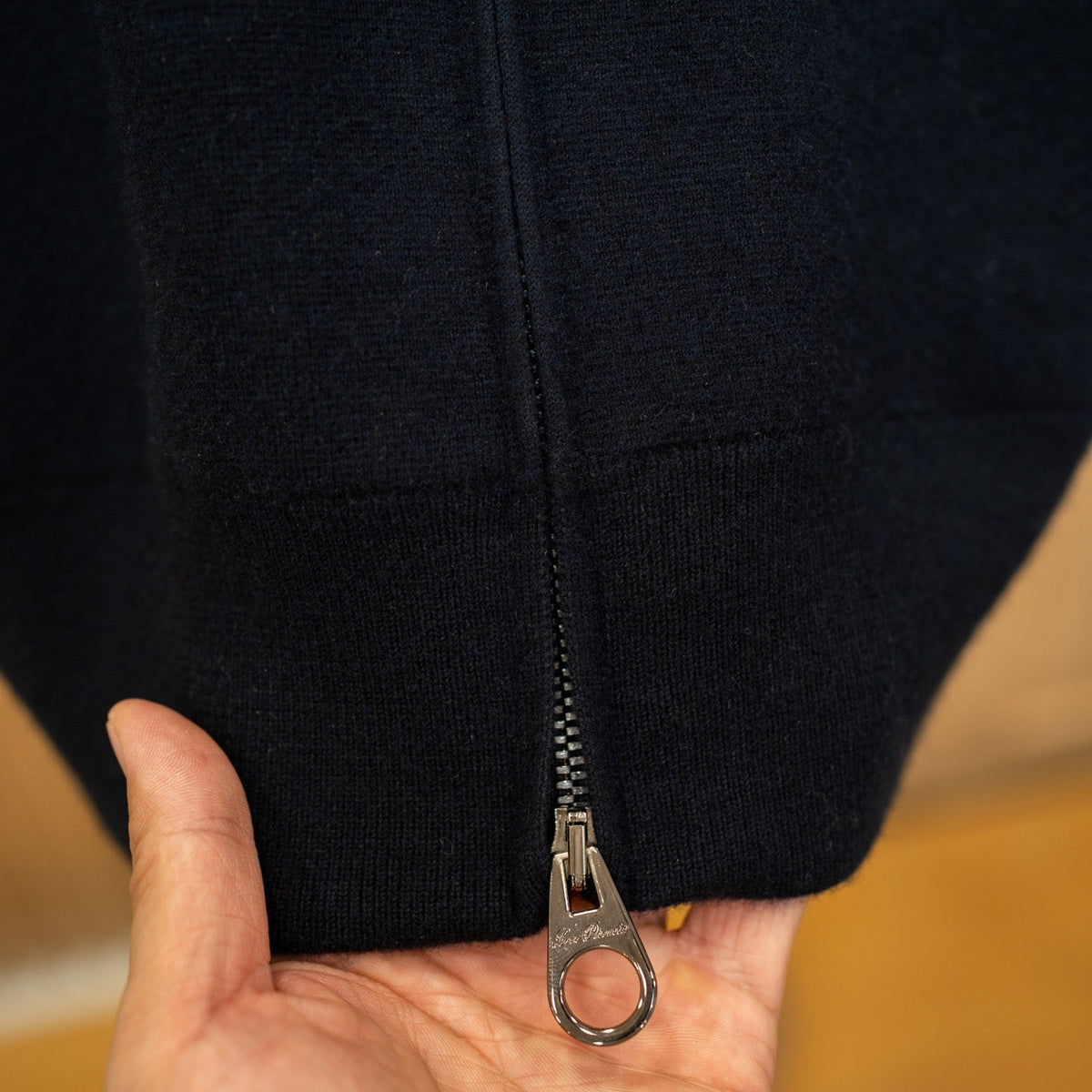 LORO P MERINO WOOL ZIP HOODIE