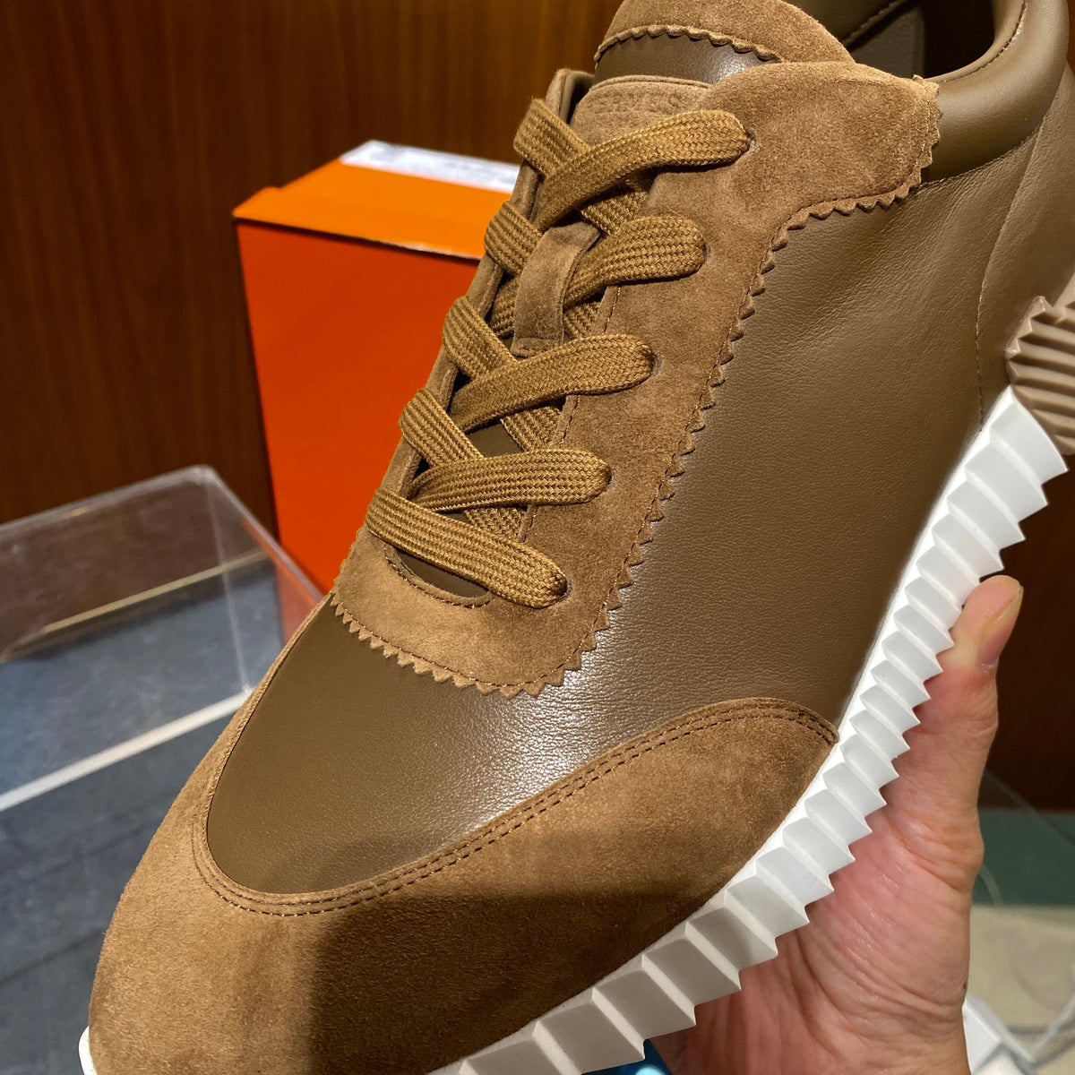 HERM BOUNCING SNEAKERS