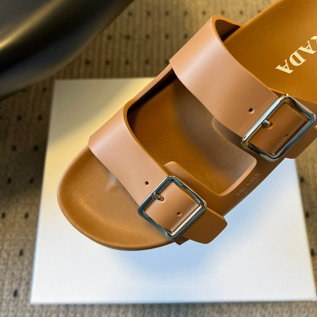 PD LOGO SANDALS