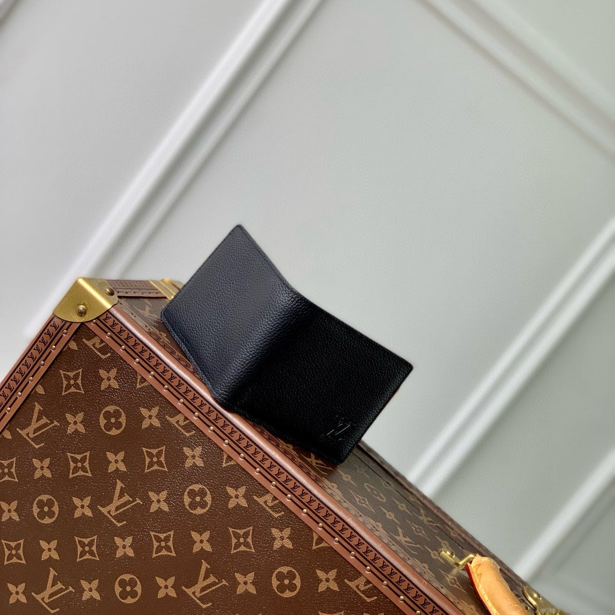 LOU WALLET