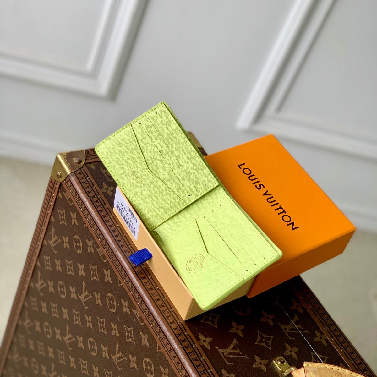 LOU SLENDER WALLET
