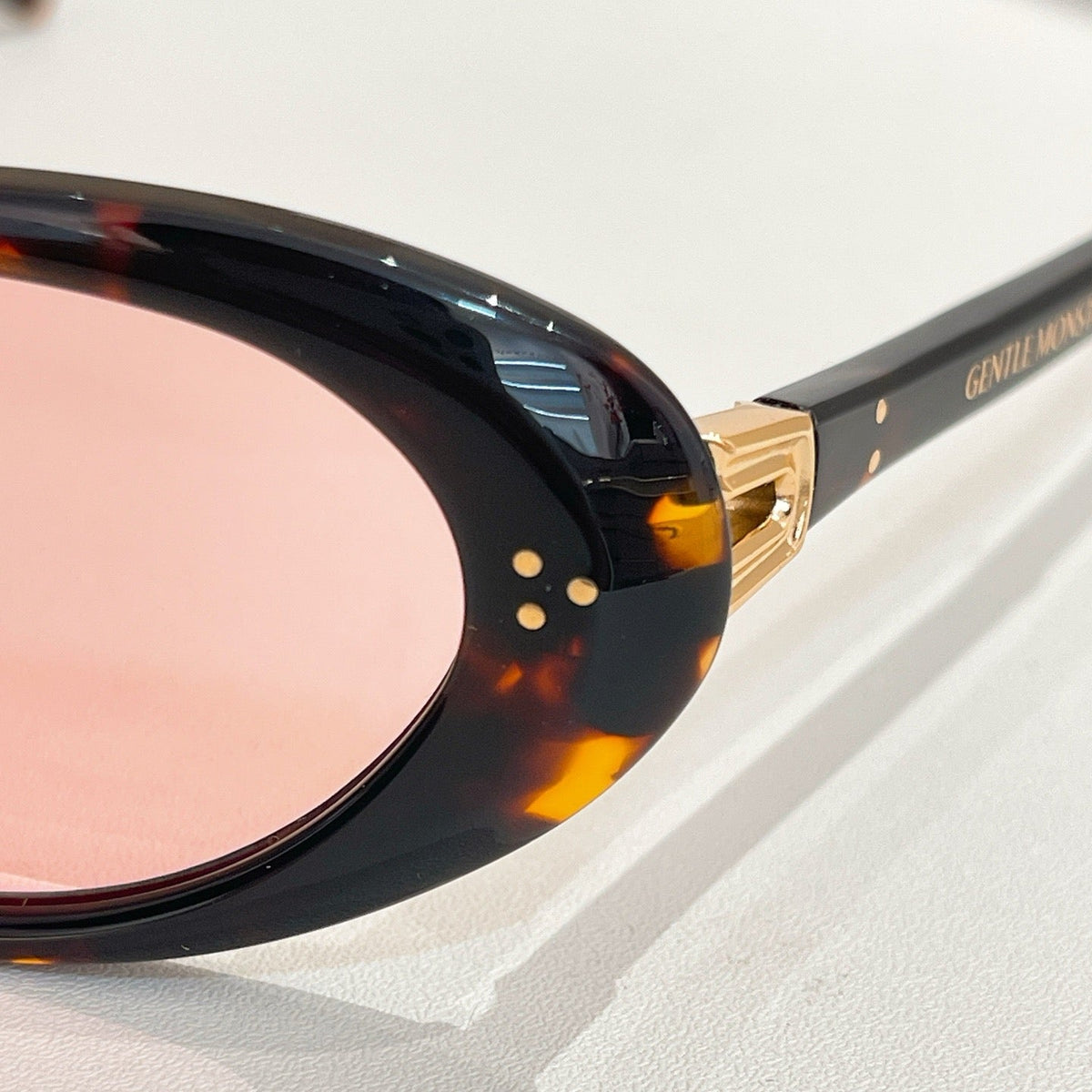 GENTLE M SUNGLASSES