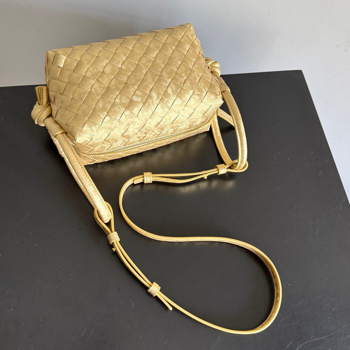 BOTT V TOP HANDLE LOOP BAG