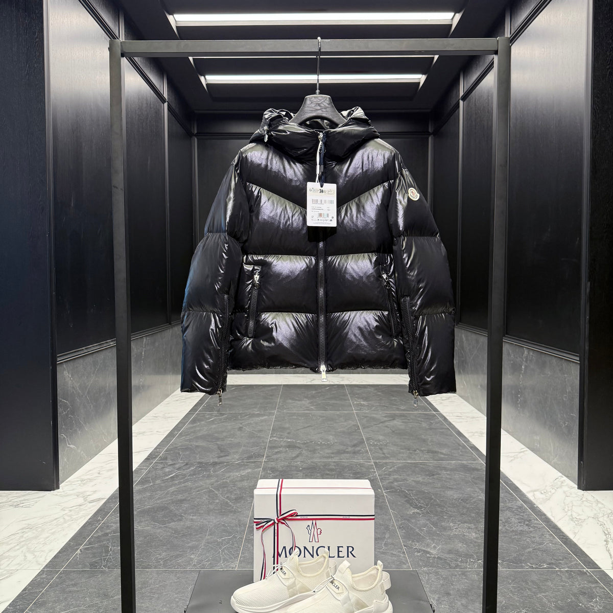 MONC HUPPE JACKET