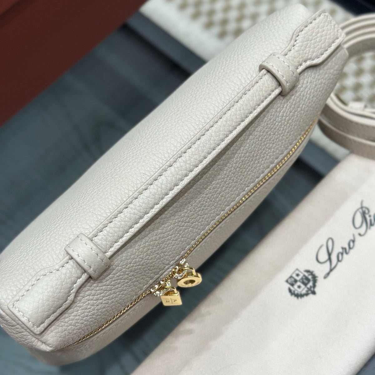LORO P EXTRA POCKET L19 BAG
