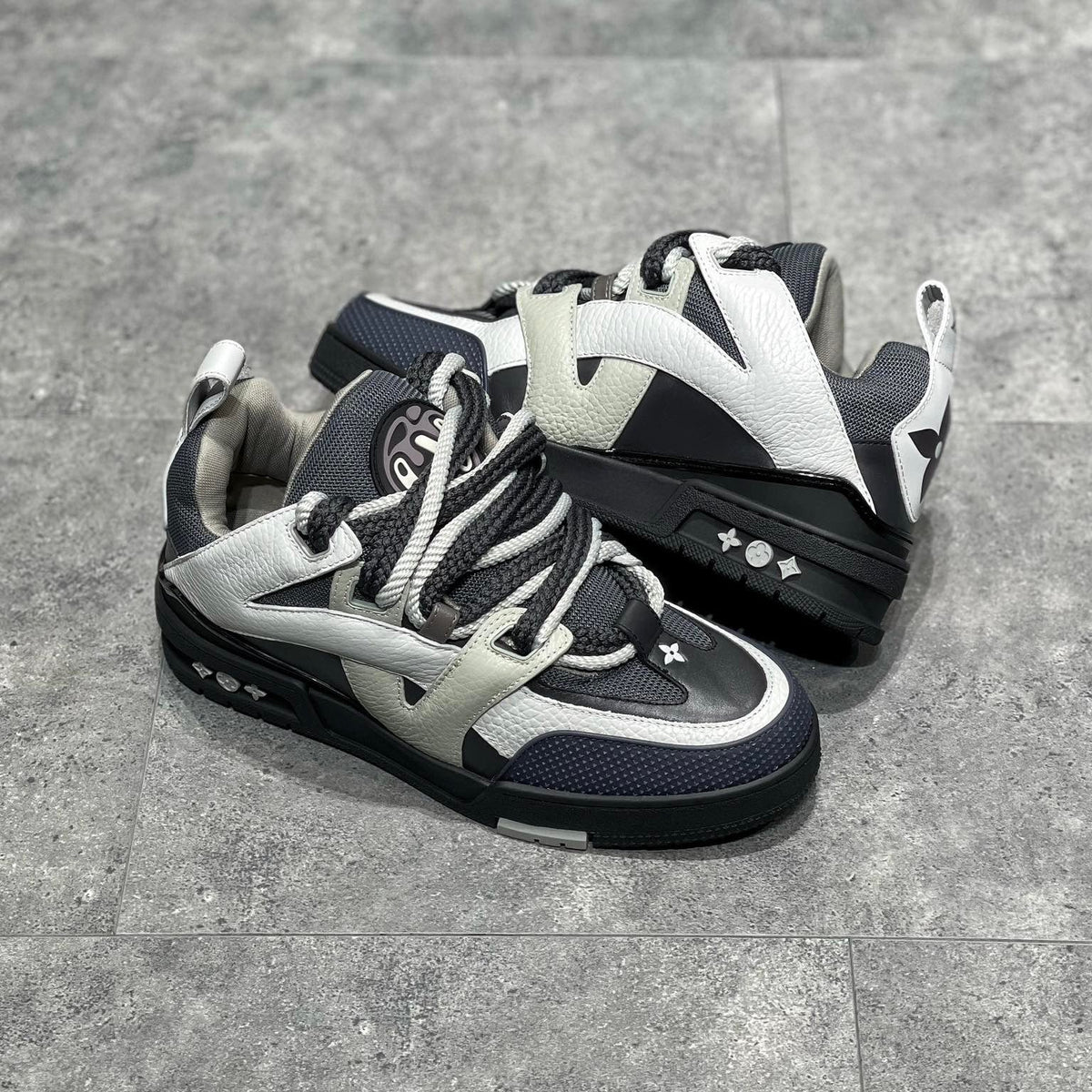 LOU TRAINERS