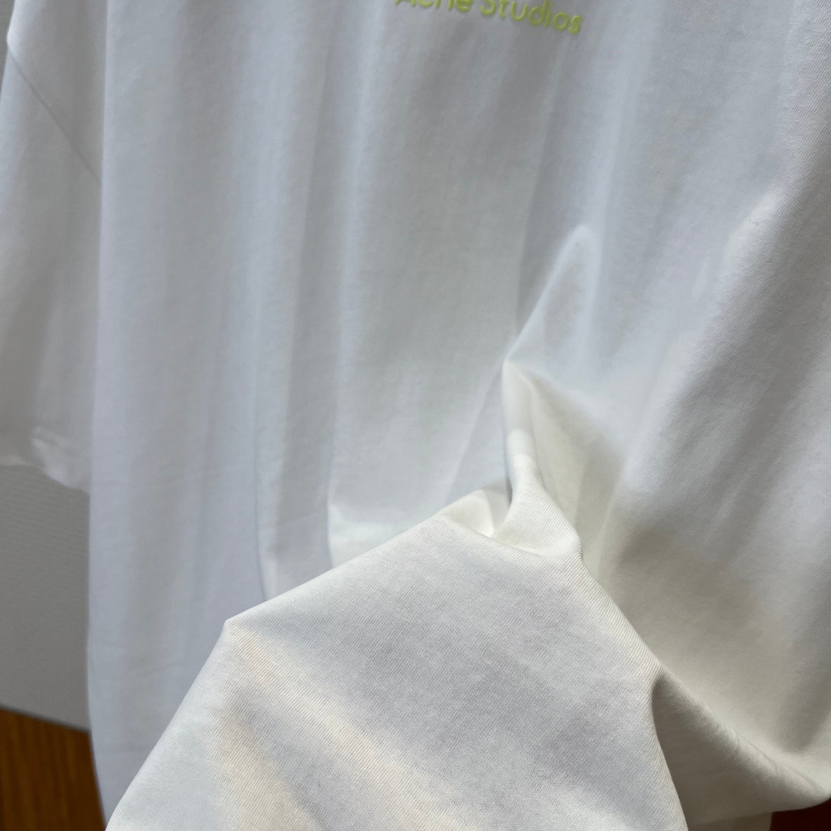 ACNE T-SHIRT