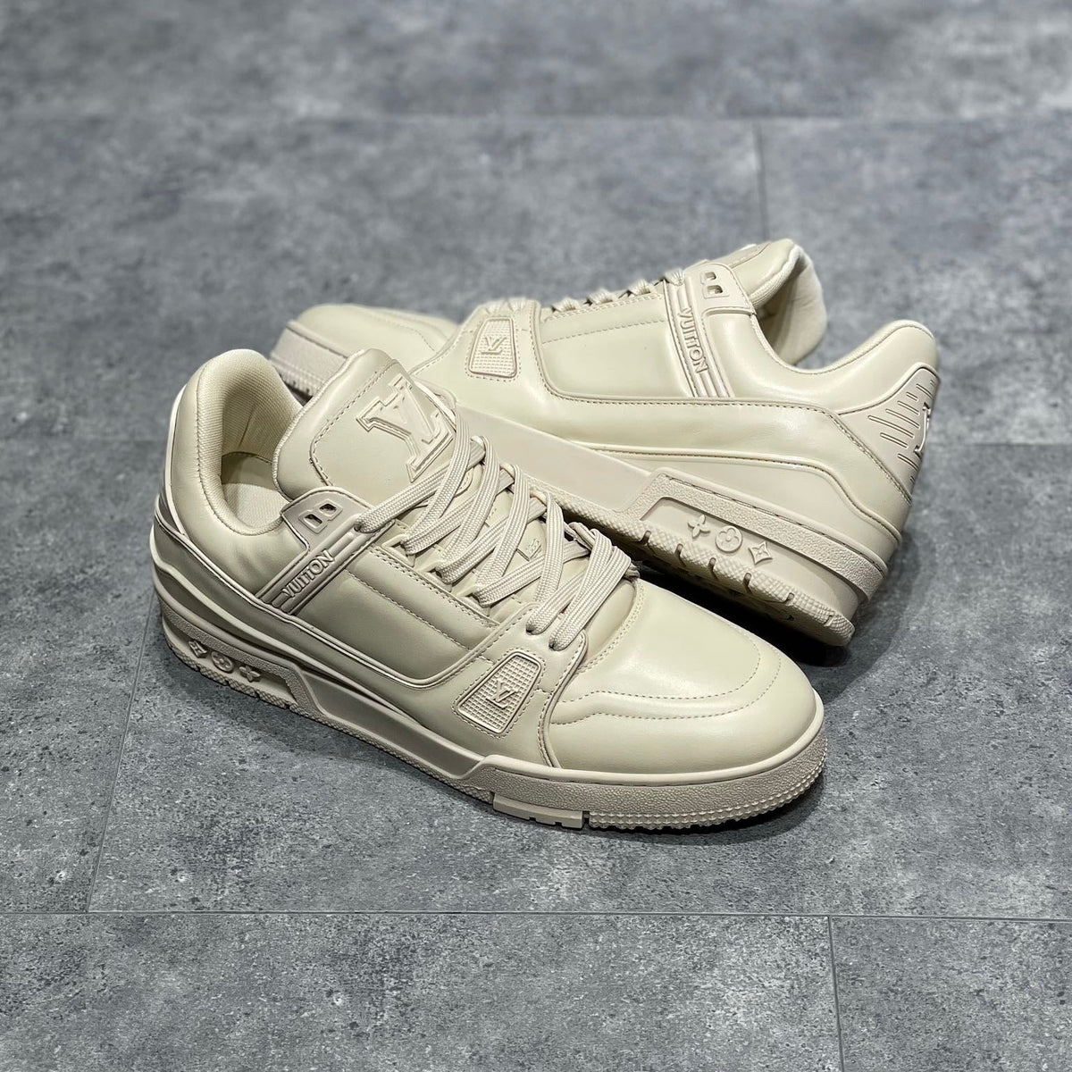 LOU TRAINERS