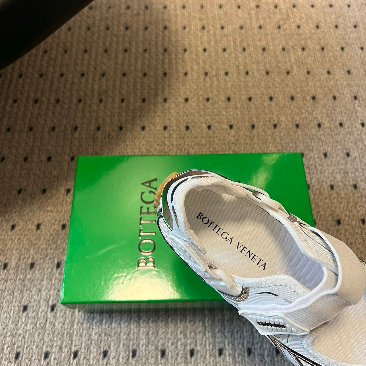 BOTT V ORBIT SNEAKER