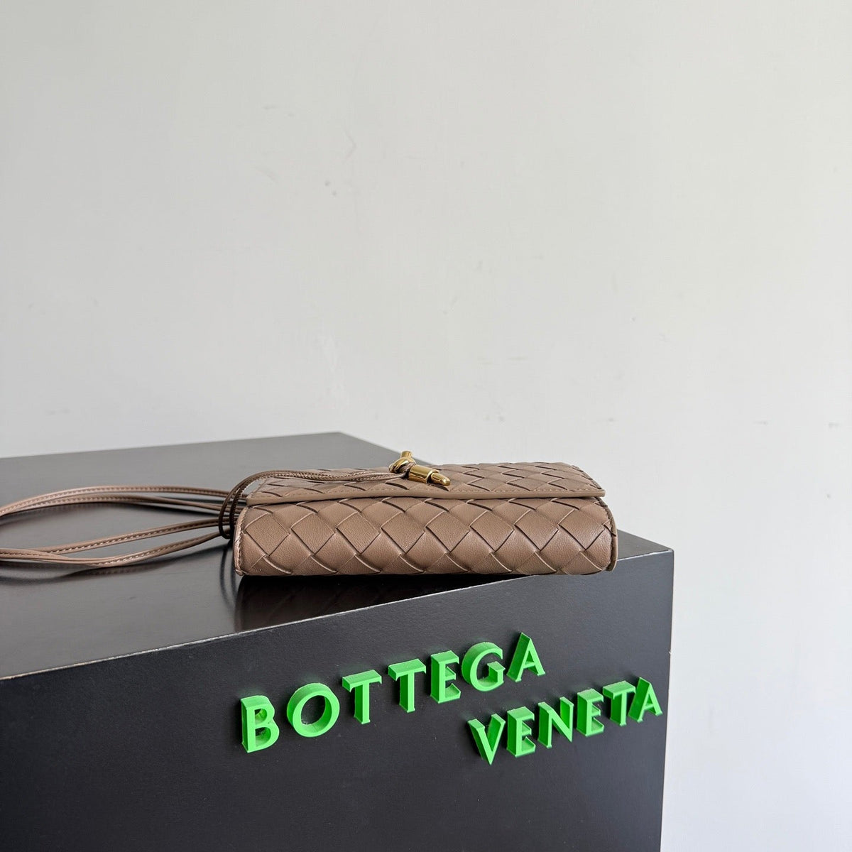 BOTT V ANDIAMO POUCH