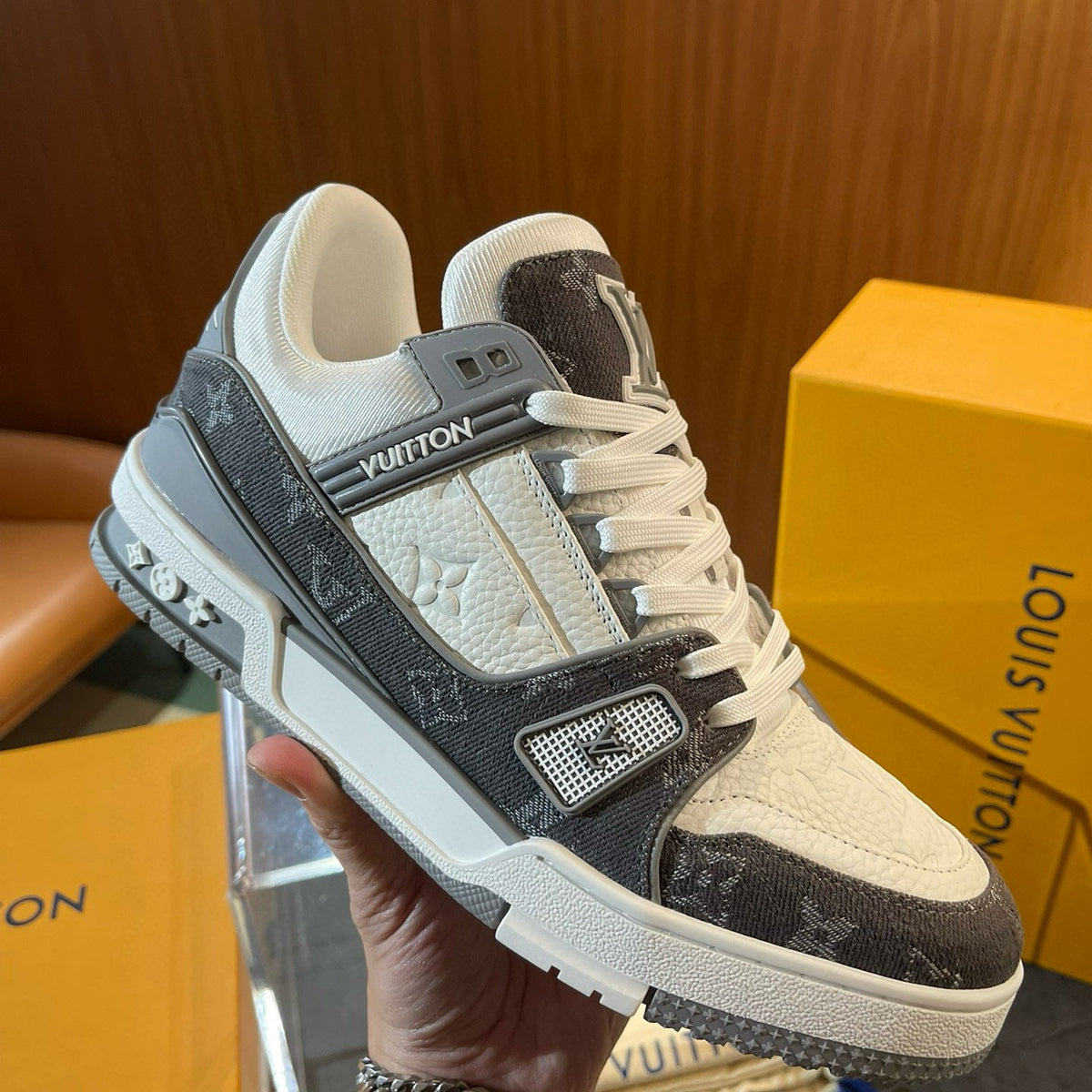 LOU TRAINERS