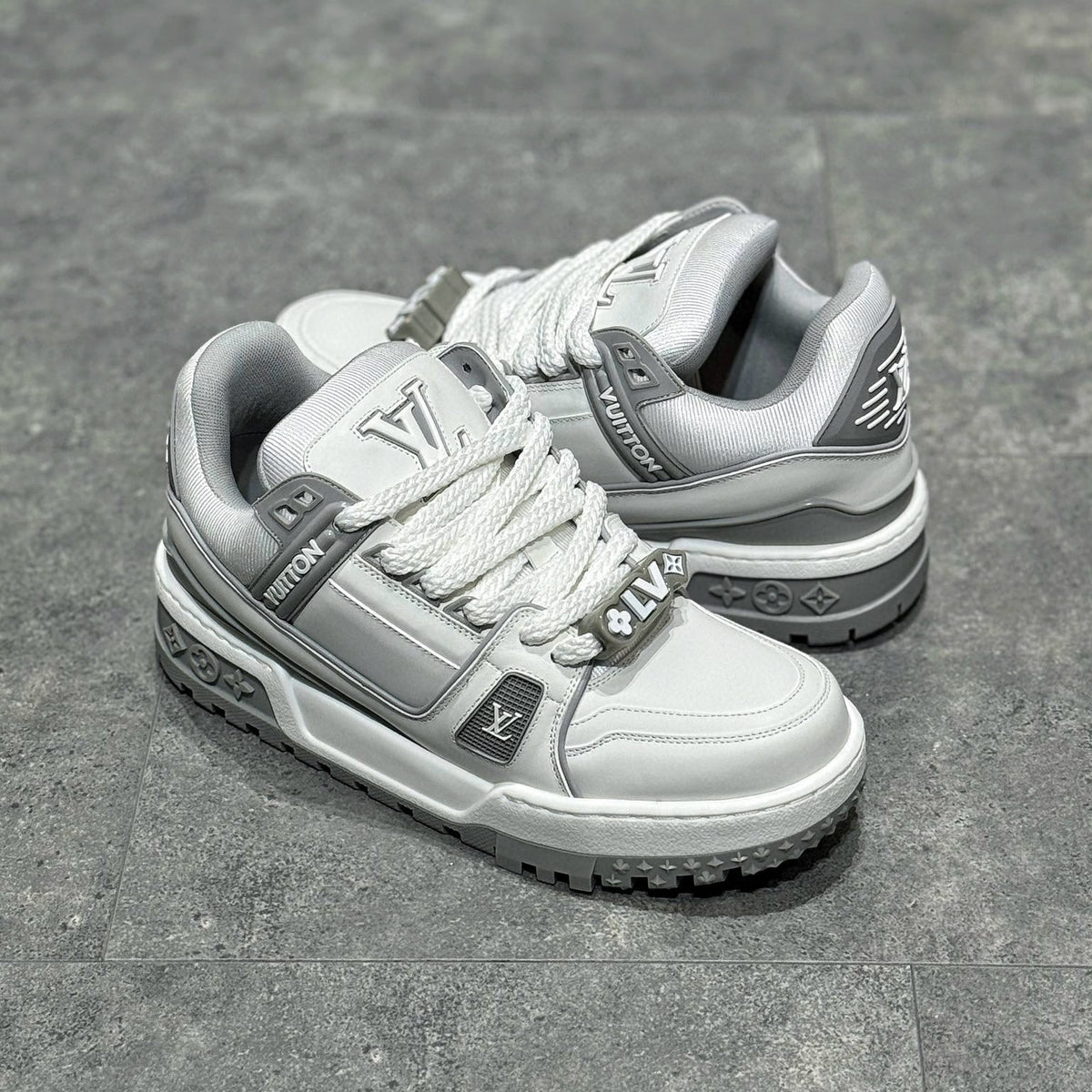 LOU TRAINERS