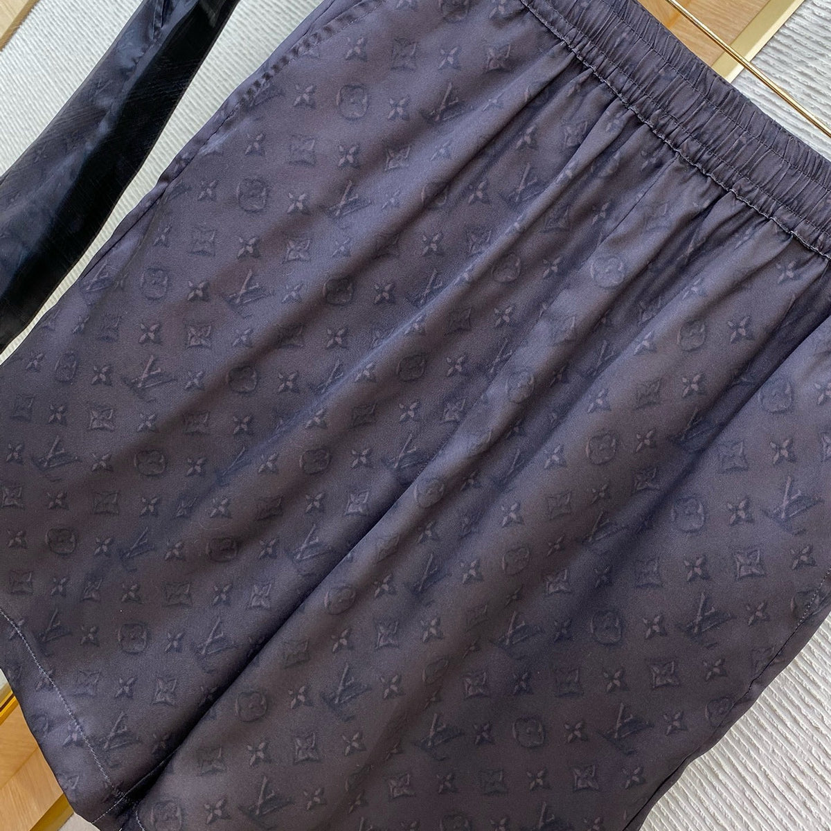 LOU SHORTS