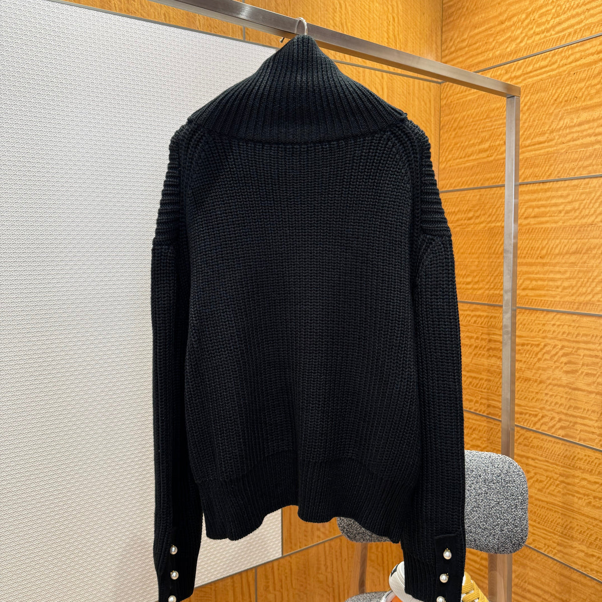 LOU JUMPER