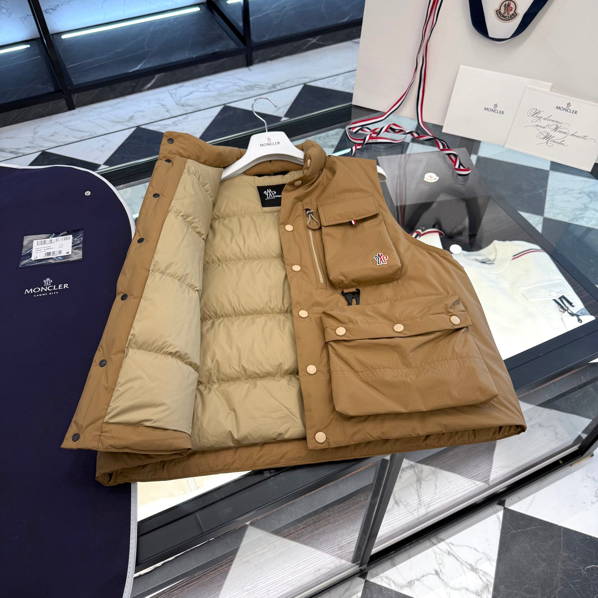 MONC TONGASS VEST