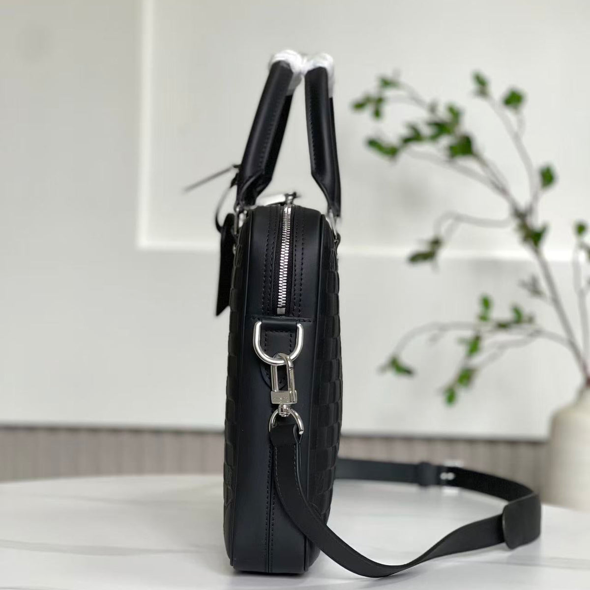 LOU PORTE-DOCUMENTS VOYAGE PM BAG