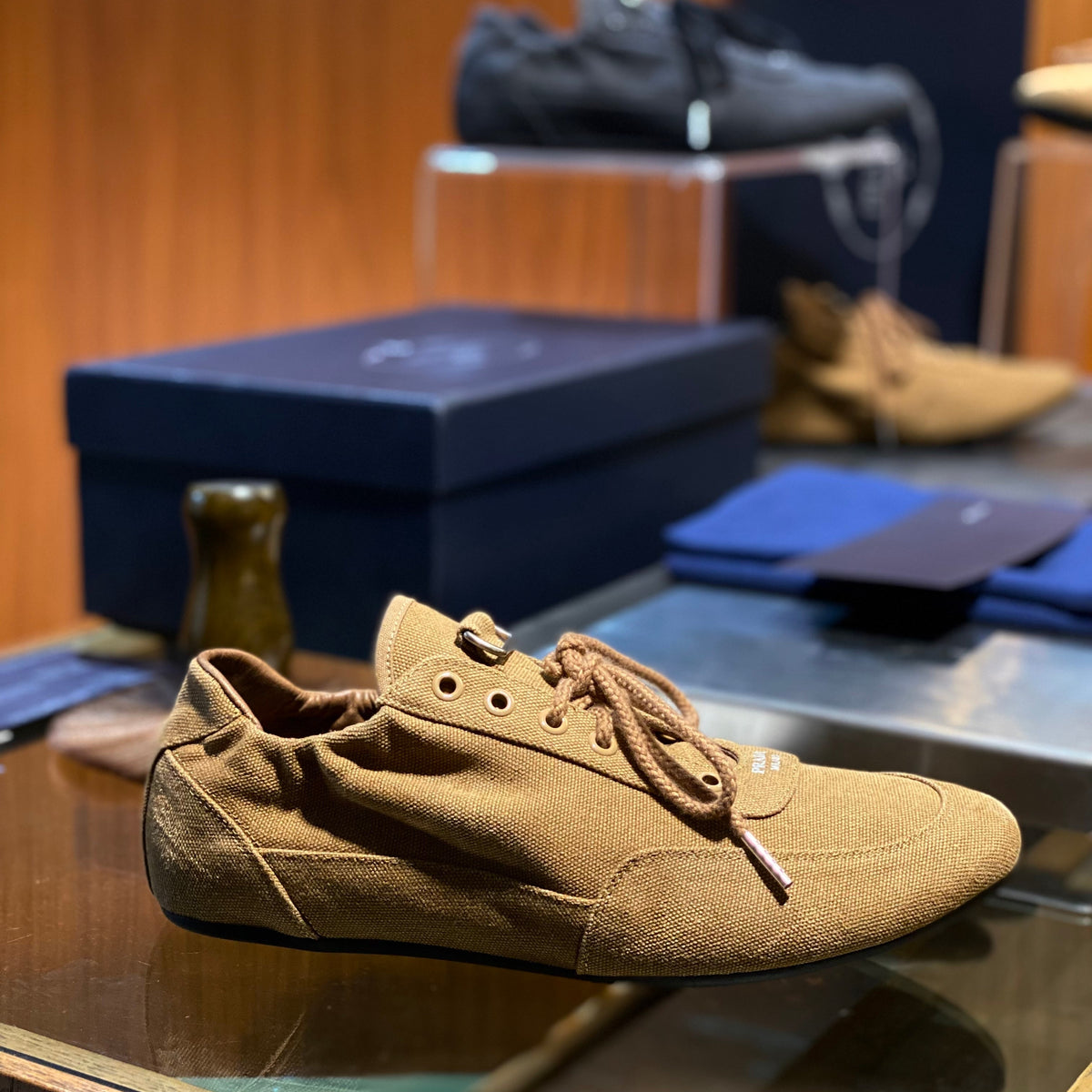 PD COLLAPSE SNEAKER