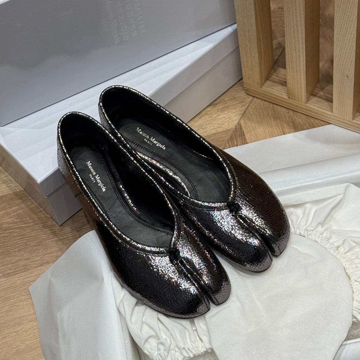 MAISON M TABI BALLET FLATS