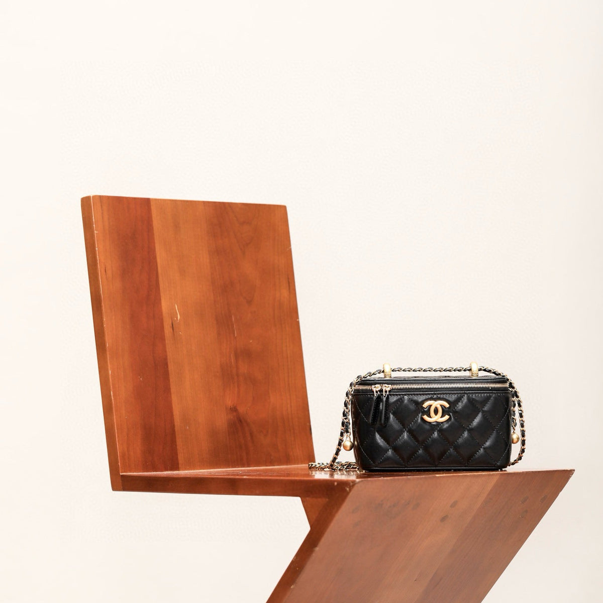 CC VANITY CASE BAG