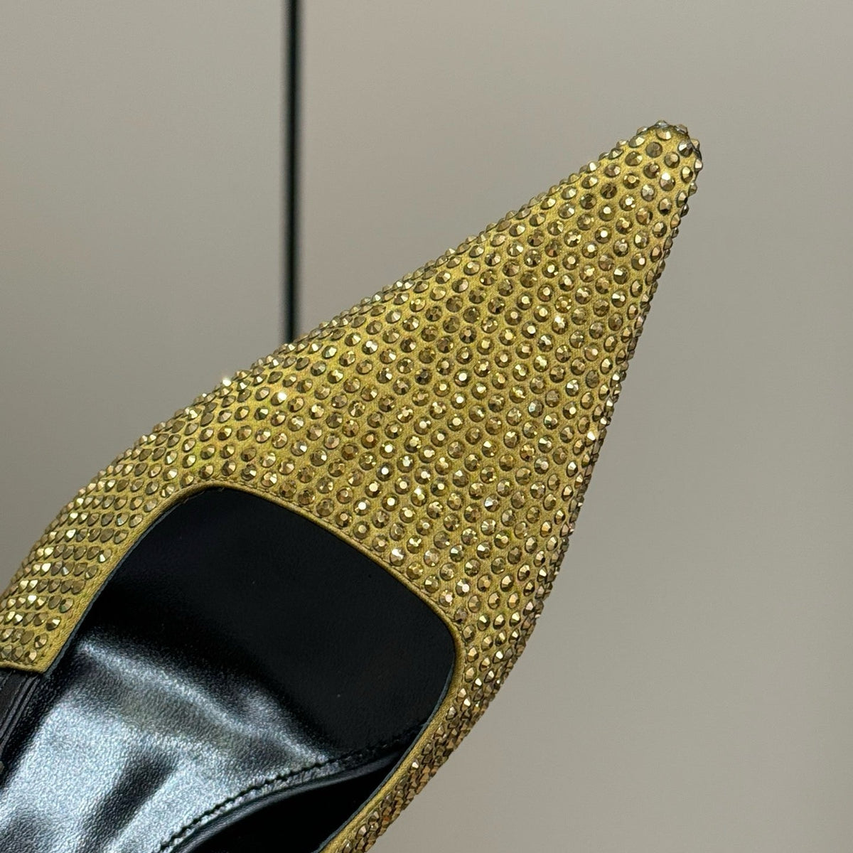 SL HEELS